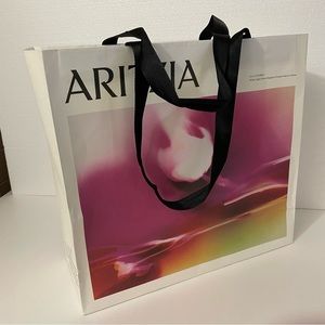 Aritzia Shopping Bag